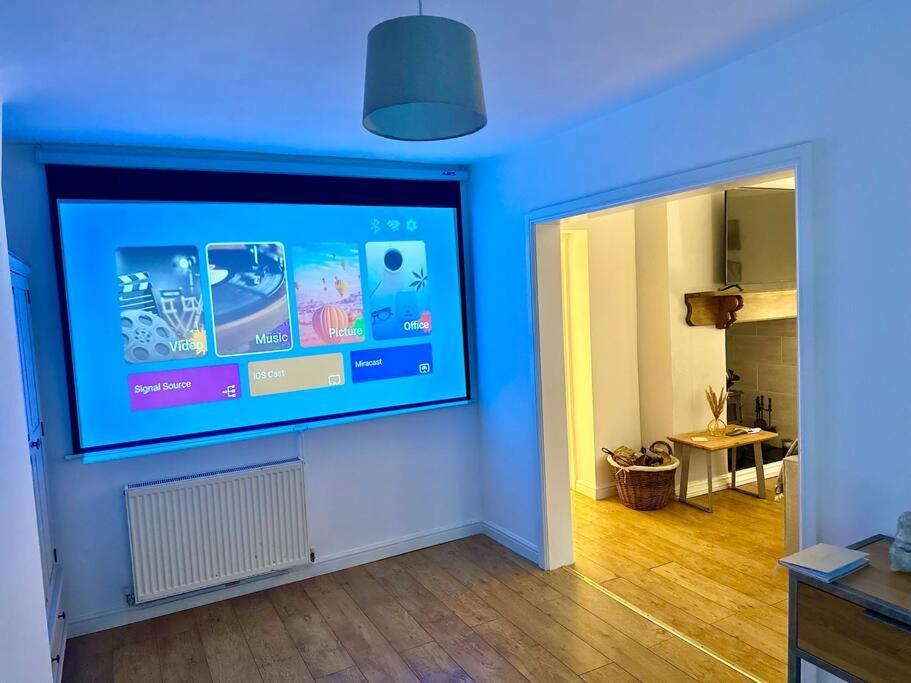 Cottage,Cinema Room,Log Burner Blaenavon Eksteriør bilde