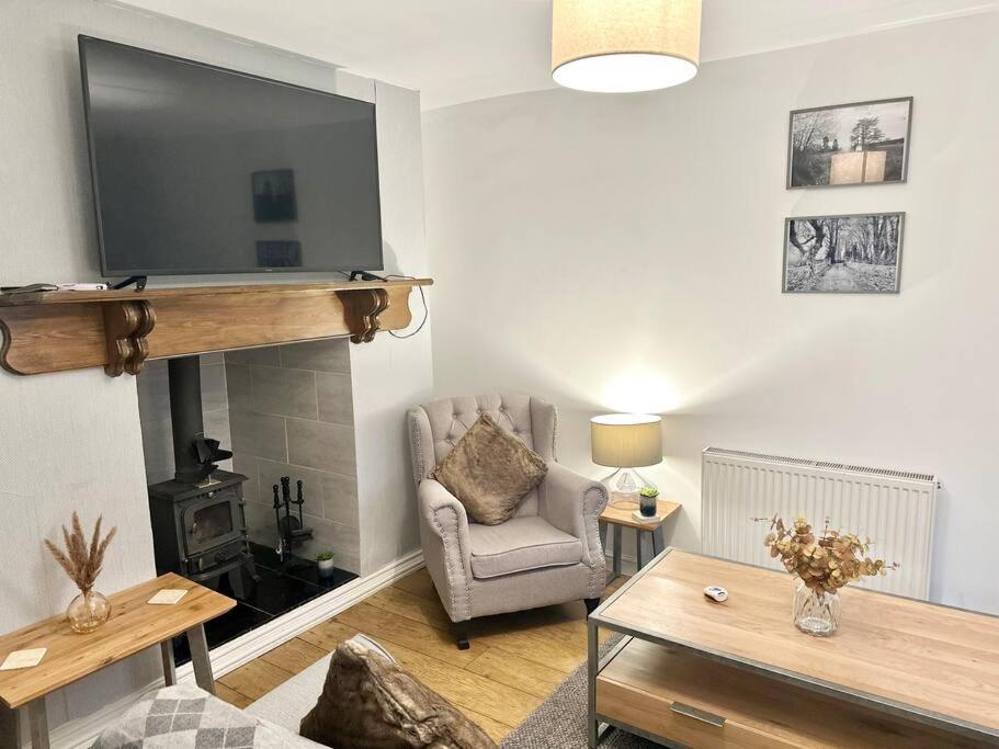 Cottage,Cinema Room,Log Burner Blaenavon Eksteriør bilde